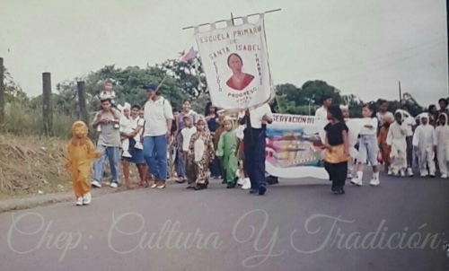 Desfile de la escuela Santa Isabel